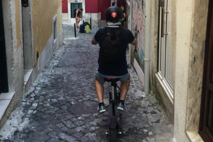 Alfama Tour by E-Scooter - Bonjour Fun