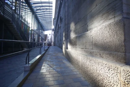 ARCHITECTURES ET SCULPTURES DES XXe ET XXIe SIÈCLES - app.name