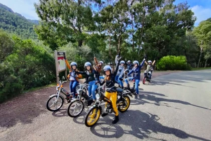 Guided ride in a real vintage moped - Saint Raphaël - Bonjour Fun