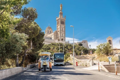 Balade tuk tuk autour de Notre Dame - app.name