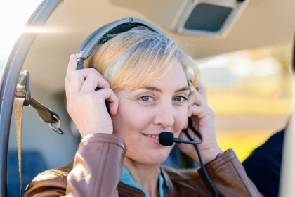 Baptême de l’air touristique en avion au-dessus de CONDOM avec Commentaires culturels - app.name