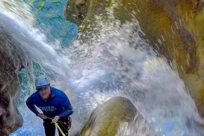 Canyoning Río Verde – SaltaRíos - Bonjour Fun