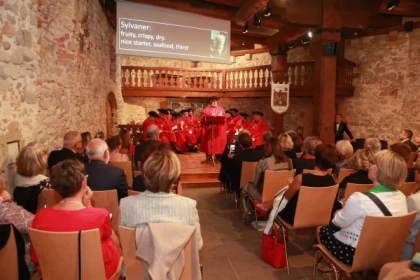 Chapitre "L'art du service des Vins" - app.name