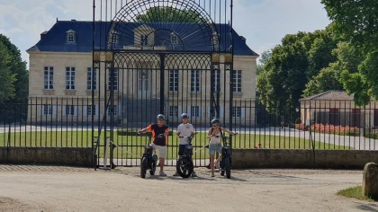 Circuit en trottinette tout-terrain avec dégustation au Château La Louvière - Berceau de l'appelation Pessac-Léognan (1h30) - app.name