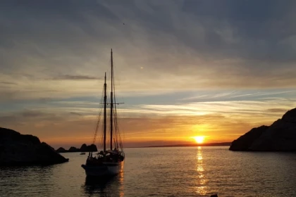 Sailing cruise by night - Bonjour Fun