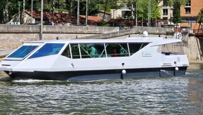 Croisière d'1h30 au cœur de Lyon ( avec audio guide) - app.name