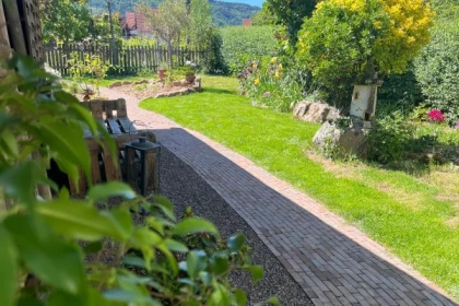 Bucolic Lunch in Garden - Bonjour Fun