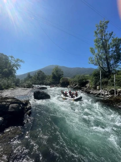 Descente du Gave de Pau en RAFTING au départ de St Pé de Bigorre - app.name