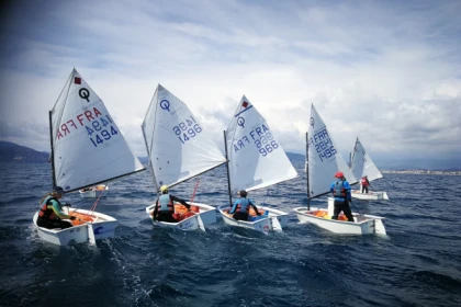 DINGHY FUN CAMP VACANCES TOUSSAINT - app.name