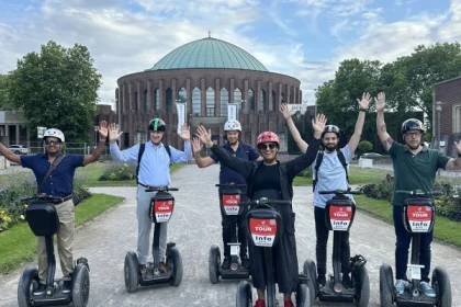 Segway Tours in Düsseldorf: classical City-Tour - Bonjour Fun