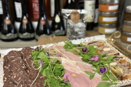 Epicurieuse à Pau "dans tous les sens" - app.name