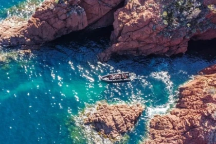 Essential Estérel Calanques 1.5-Hour - Bonjour Fun