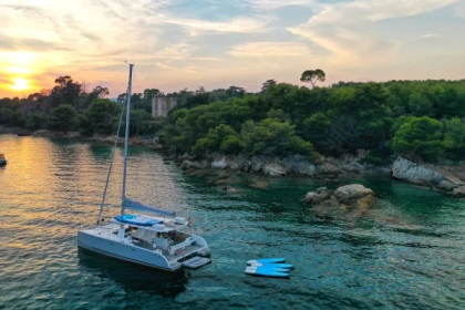 PRIVATE Catamaran SUNSET DAY trip (8h) - NOMAD3 - Bonjour Fun