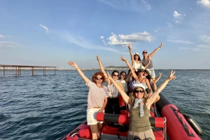 Sète Excursion - Dolphin watching in the Mediterranean: boat trip - Bonjour Fun