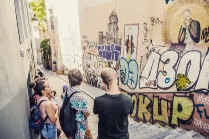 Guided tour : Brussels, 1000 Years of Struggles - app.name