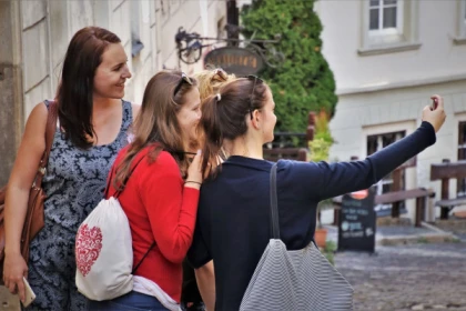 Jeu de piste insolite Noël (Reims) - app.name