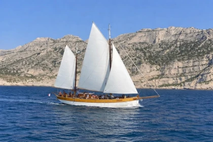 Sailing day to the Calanques - BB - Bonjour Fun