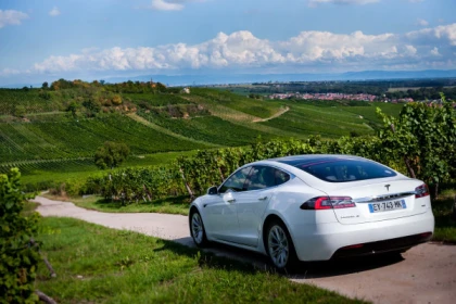 LE PETIT ALSACIEN - Circuit de 3H00 en TESLA - app.name