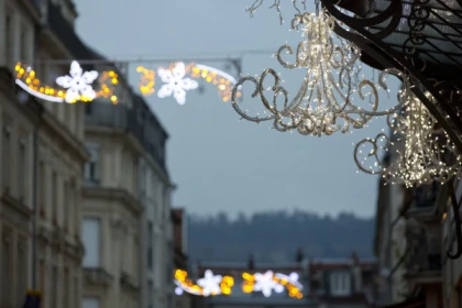 LES LUMIÈRES DE LA VILLE - app.name