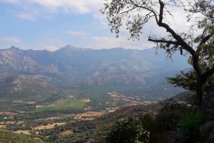 Les Vieux villages - L'authenticité Corse - app.name