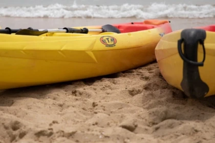Canoe-Kayak rental on lake and river - Bonjour Fun