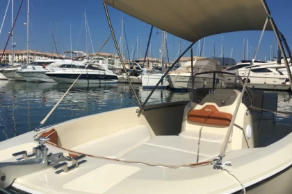 Location open Invictus 190Fx (6 personnes) - app.name