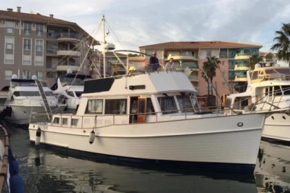 Location yacht Grand Banks 42  (6 personnes) - app.name