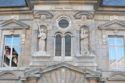 MASQUES ET VISAGES : HUGUES SAMBIN ET LE FOISONNEMENT MANIERISTE - app.name