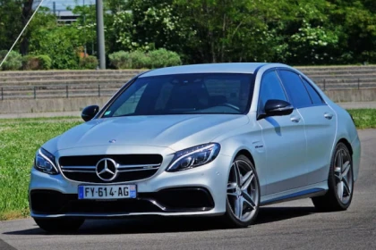 MERCEDES C63 AMG - 2016 - app.name