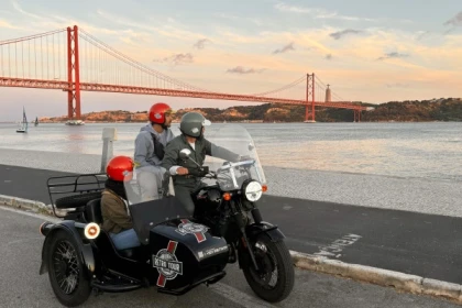 OTA | Retro Tour Lisboa | By Night | 2h00 - Bonjour Fun