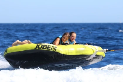 Package : parasailing & towed buoy ride for 2 people - Bonjour Fun