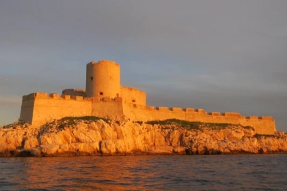 Privatisation d'un bateau - Coucher de soleil - app.name