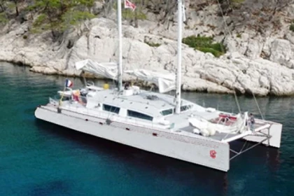 Privatisation maxi catamaran "Ataraxie" - Saint Raphaël - app.name