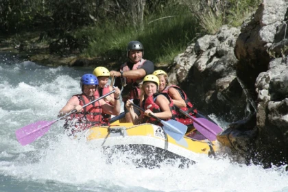 Rafting à Castellane dans les Gorges du Verdon - app.name