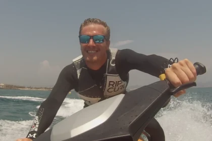 Randonnée accompagnée en jet ski - Cap Estérel 1h30 - app.name