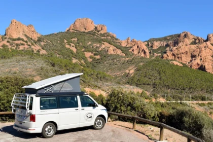 Séjour Road trip insolite en Van tout confort - app.name