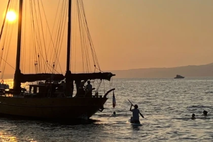 Evening sailing cruise in the Frioul's Island - Bonjour Fun