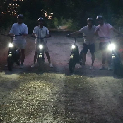 Sortie soirée en trottinette électrique tout terrain entre lacs et vignobles de Pessac Léognan - app.name