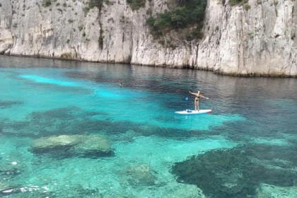Stand Up Paddle guided tour calanques of Cassis - Bonjour Fun