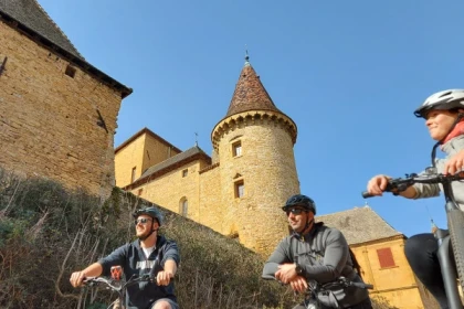 SUR LE CHEMIN DES SEIGNEURS - app.name