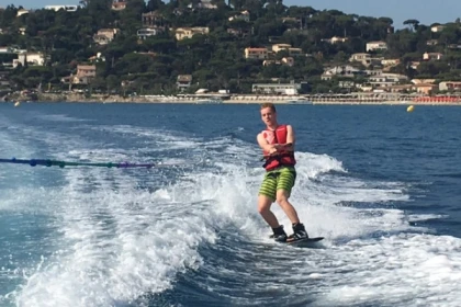 Water skiing / Wakeboarding - Bonjour Fun