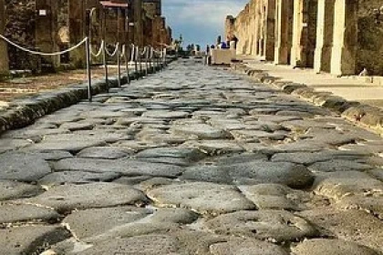 Tour Pompeii and Vesuvius with audioguide from Naples - app.name