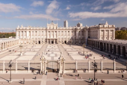 Madrid as Directed with driver (8hrs) - app.name