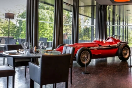 Visite des Collections et déjeuner au Fangio - app.name