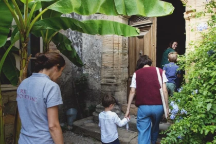 Visite insolite «  De l’âge d’or à la révolte de 1907 » - multilingue - app.name