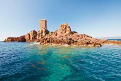 VISITER L'ÎLE D'OR - app.name