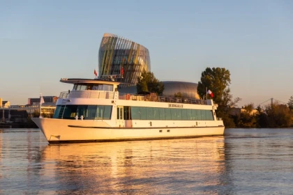 14 july cruise - Bonjour Fun