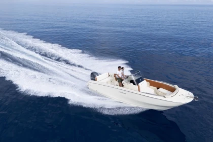 Capoforte FX 240 Rental | 9 People | License Required - Bonjour Fun