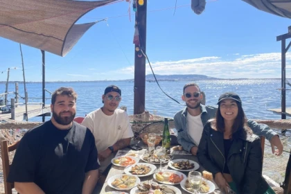 Excursion Sète - Half Day Oysters and Wine Tour - Bonjour Fun