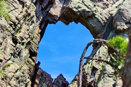 LE TROU DE LA BOMBE - MASSIF DE BAVELLA (Randonnée pédestre) - app.name